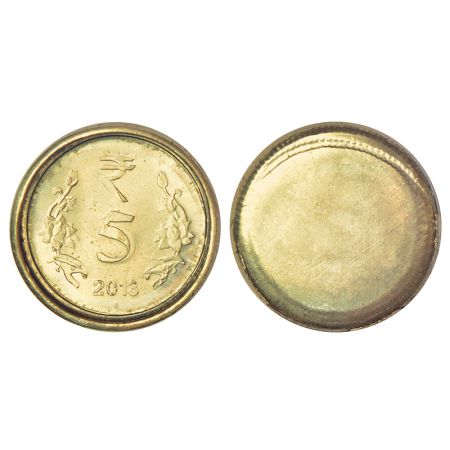 5 rupees, nickel-brass, 2013, Bombay mint, heavy striking on the center resulted into sauc