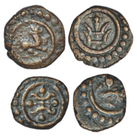 Travancore, copper thira cash (2), (a) BS 288.2, 1.28g. Obv: Lion facing right with circle
