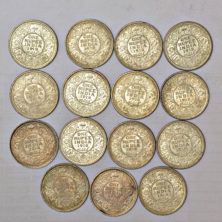 A group of 15 British India silver rupee of George V, all coins dated 1918, 14x Bombay min
