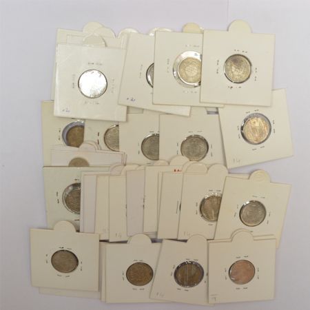 A group of 39 British India ¼ rupee, includes 1x George V and 38x George VI (half silver),
