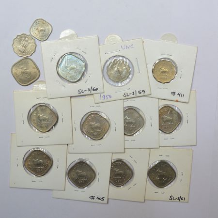 A group of 14 Republic India cupro-nickel coins, includes 10x 2 annas (10), 3x anna and 1x